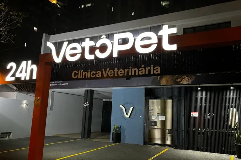 Imagem migrada do WordPress: Clinica Veterinaria 24h em Maringa VetoPet 2 1.webp