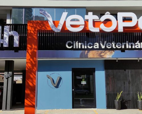 Fachada VetôPet - Clínica Veterinária 24h em Maringá